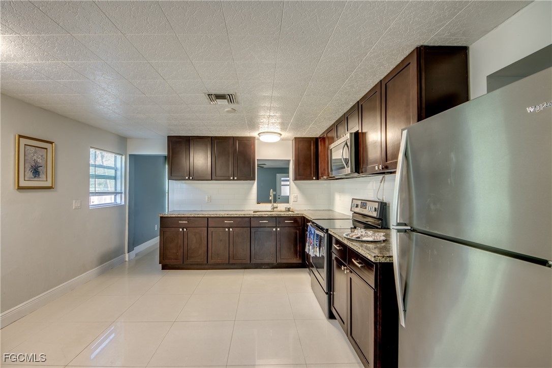 19330 Meredith Road North Fort Myers, FL 33917 - Photo 12 of 50