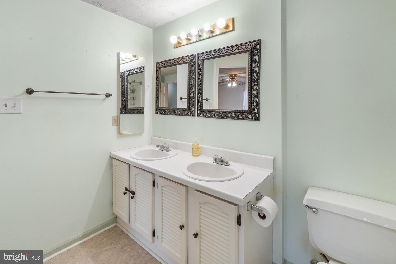 802 Stratford Way, Unit J Frederick, MD 21701 - Photo 20 of 33
