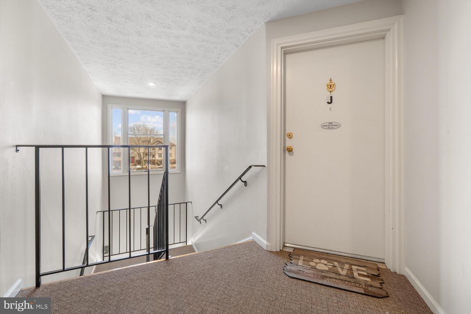 802 Stratford Way, Unit J Frederick, MD 21701 - Photo 5 of 33