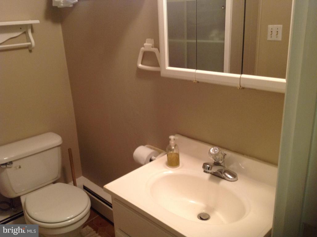 2385 Leabrook Road Lancaster, PA 17601 - Photo 17 of 46