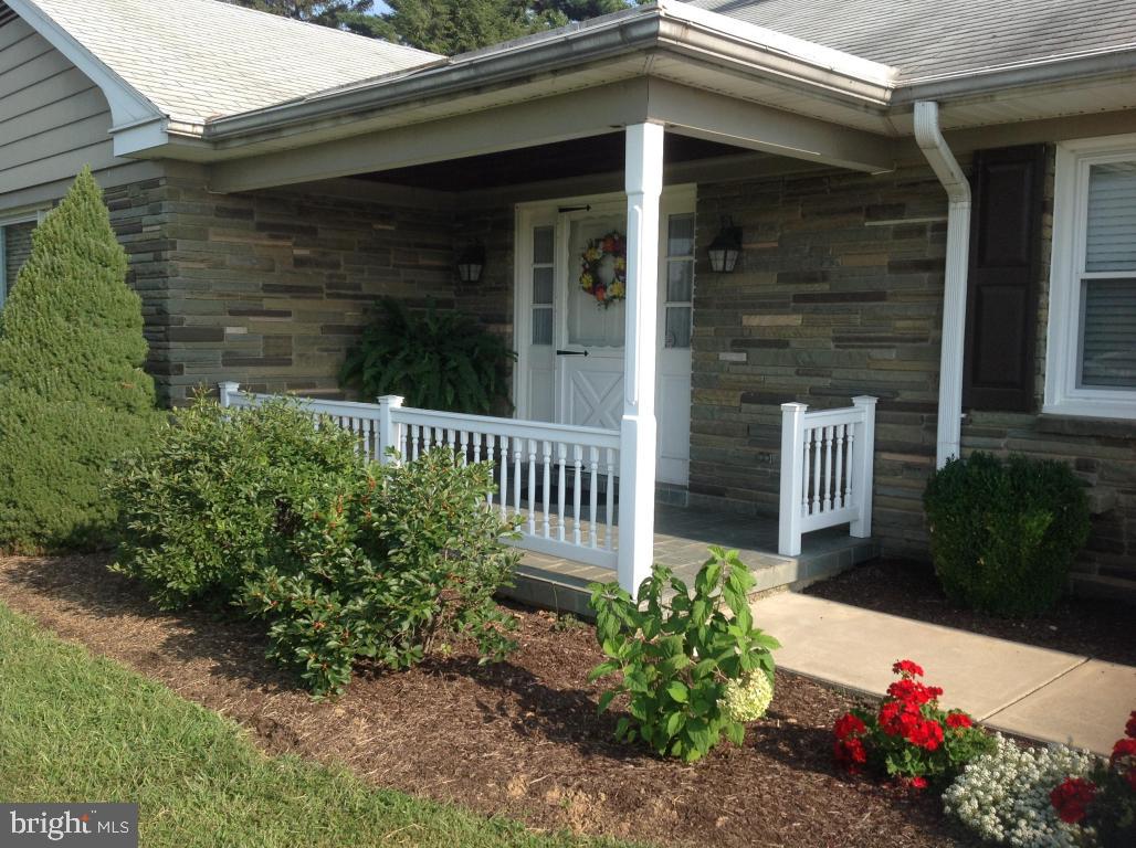 2385 Leabrook Road Lancaster, PA 17601 - Photo 3 of 46