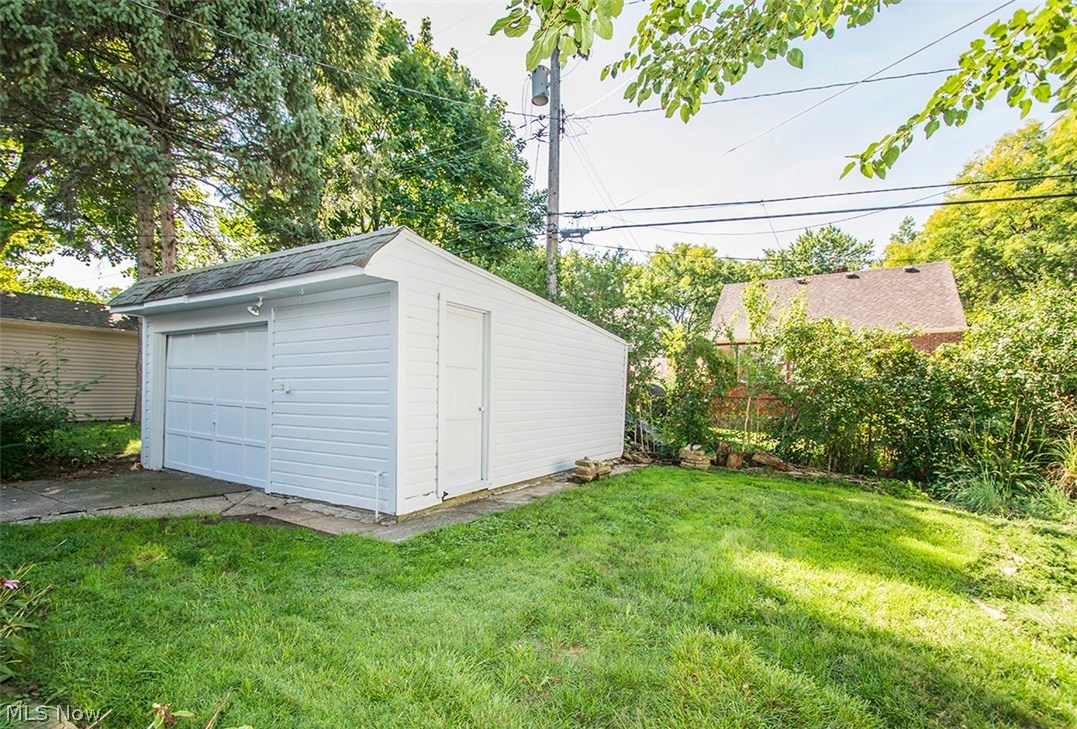 14517 Alger Road Cleveland, OH 44111 - Photo 32 of 35 Gallery Image 32