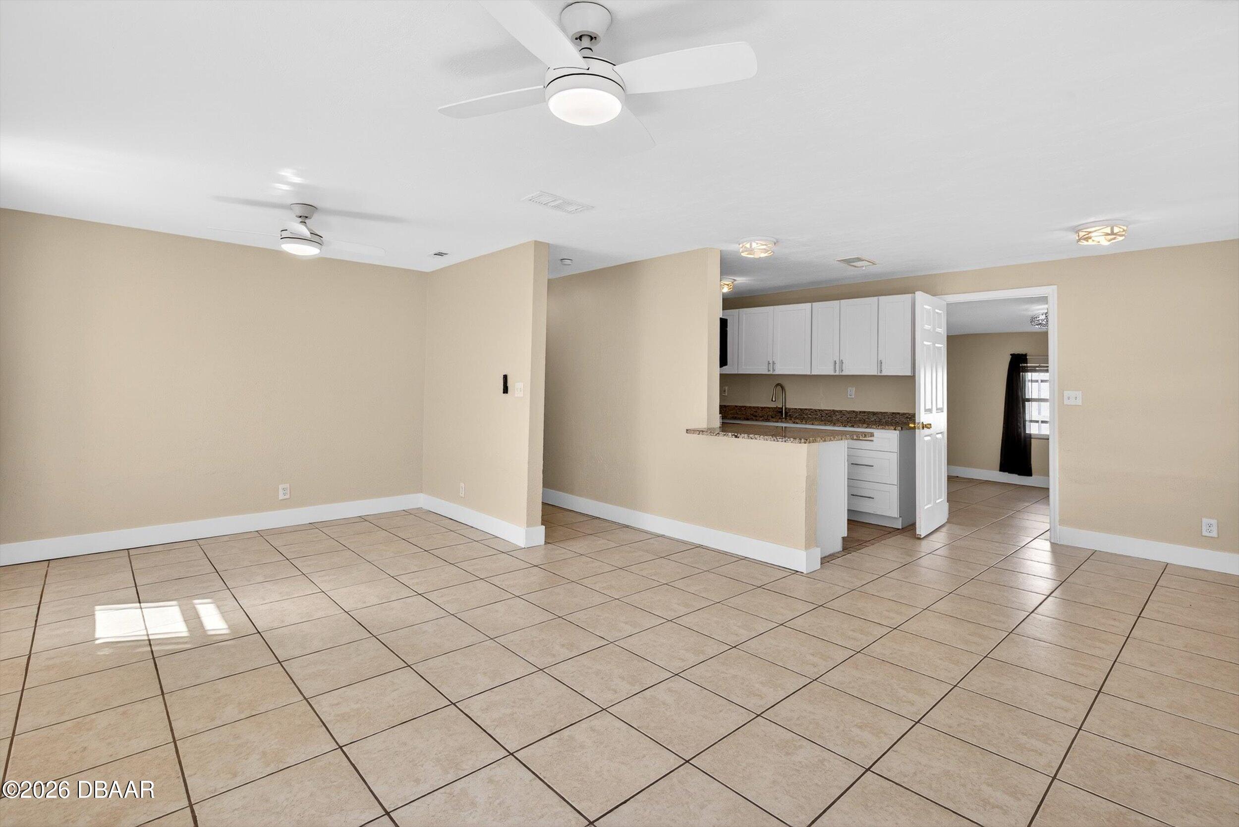 128 Oak Ridge Avenue Edgewater, FL 32132 - Photo 7 of 65 LV.Dine.Kitchen