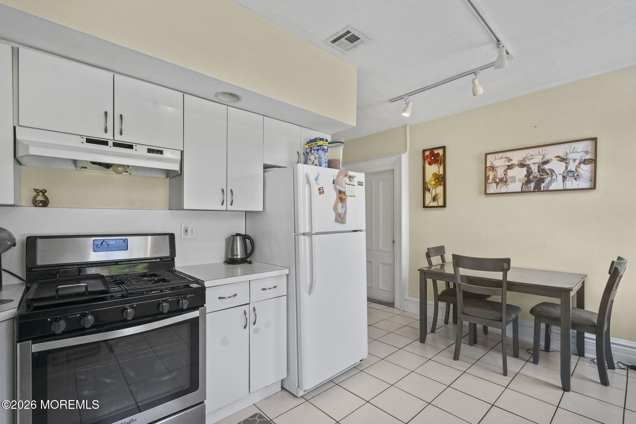 103 Main Street, Unit UPSTAIRS Keyport, NJ 07735 - Photo 18 of 27 Kitchen