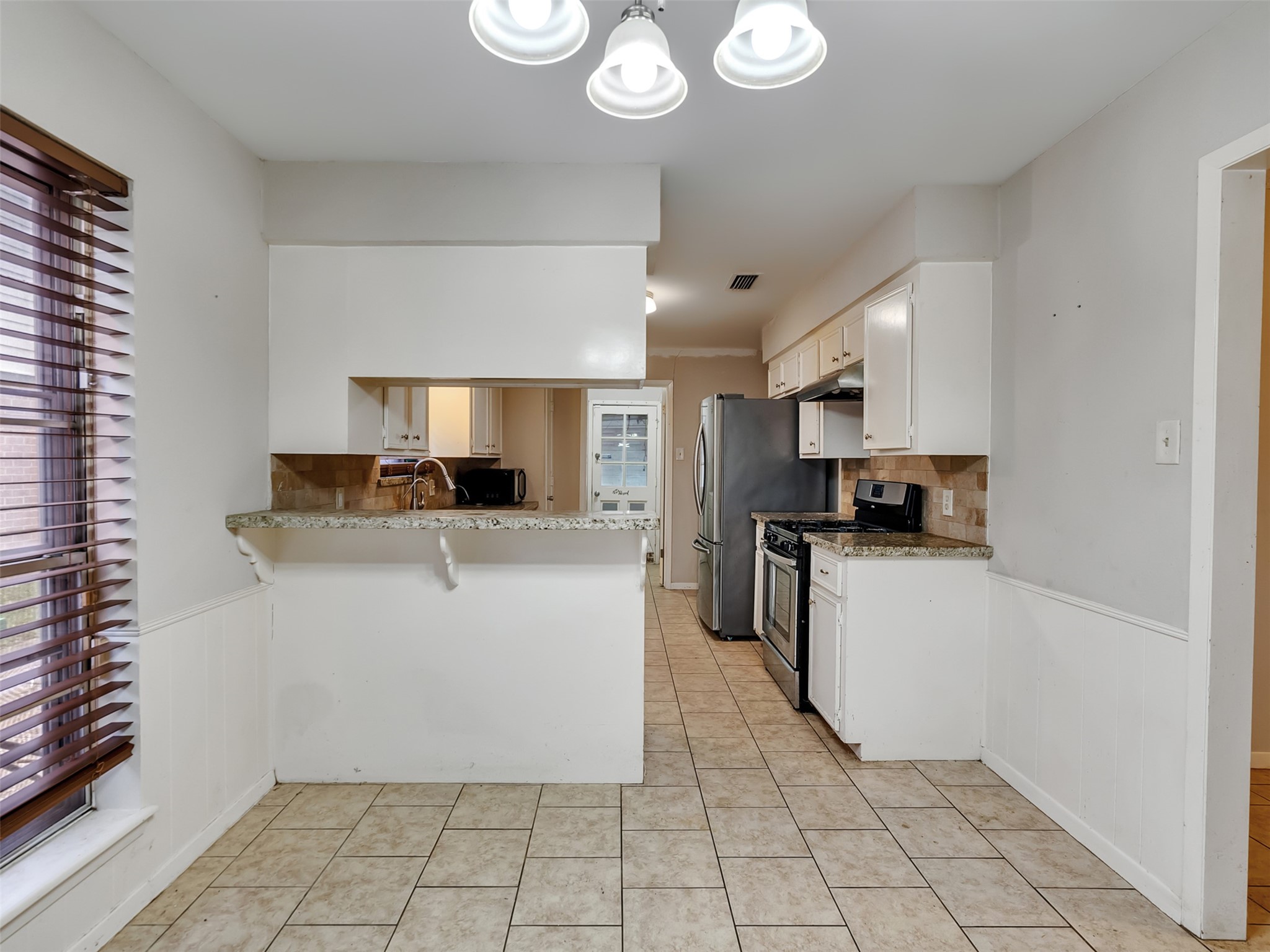 2314 Summer Spring Drive Spring, TX 77373 - Photo 11 of 48