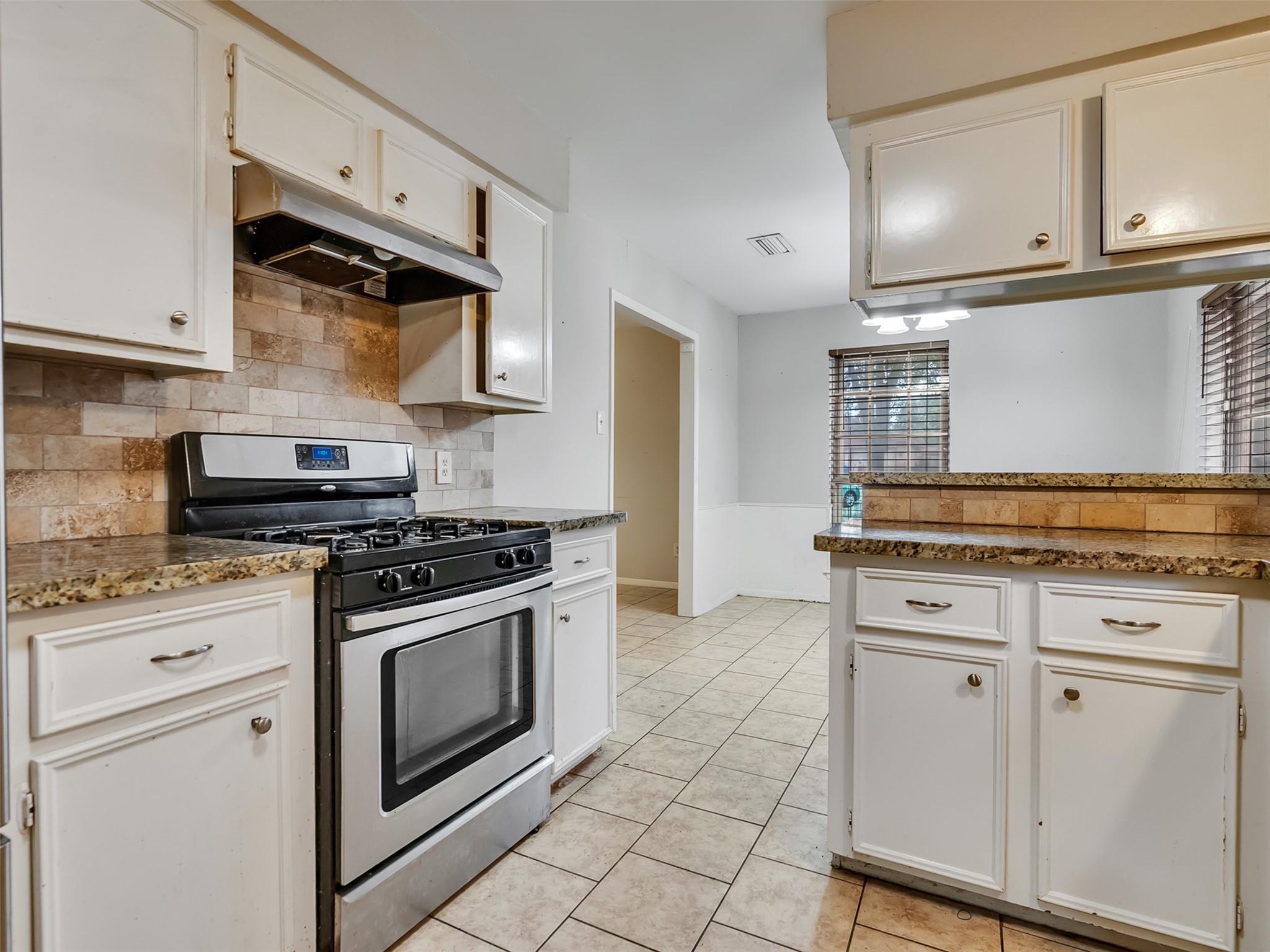 2314 Summer Spring Drive Spring, TX 77373 - Photo 14 of 48