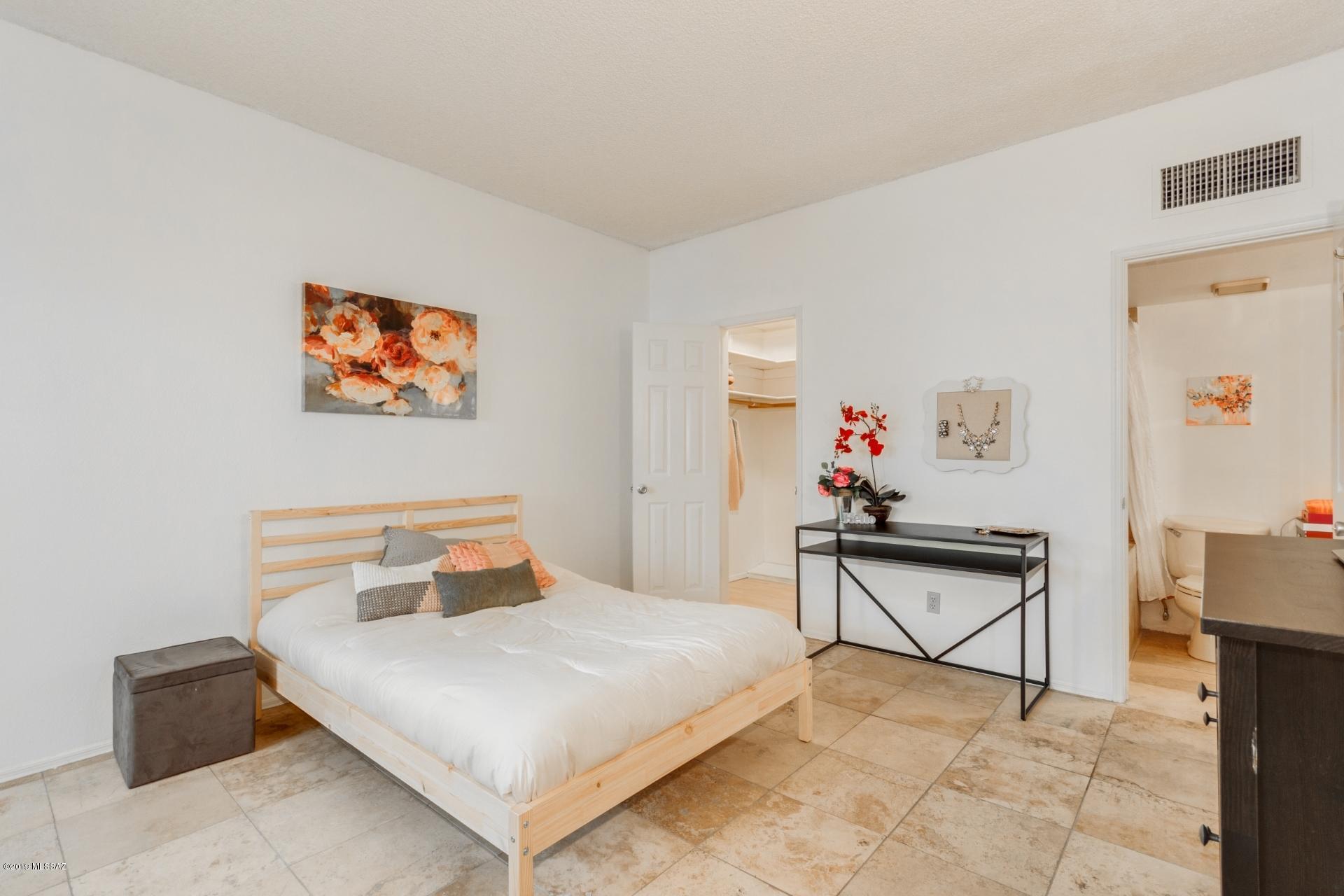 1200 East River Road, Unit A7 Tucson, AZ 85718 - Photo 11 of 15