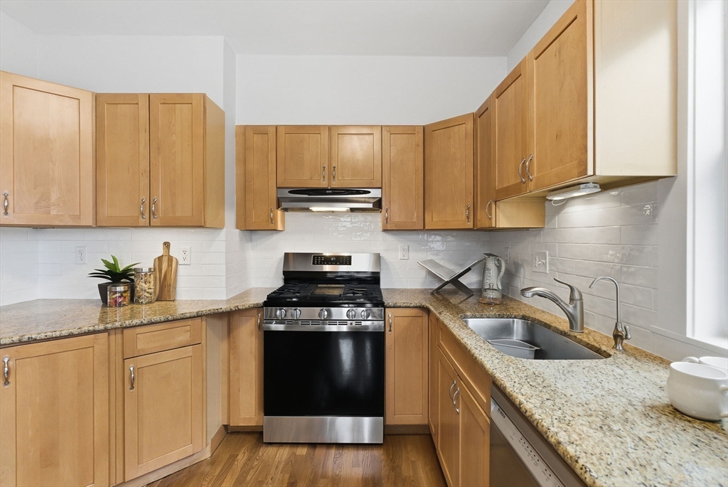 7 A Meacham Road, Unit 7A Cambridge, MA 02140 - Photo 13 of 39