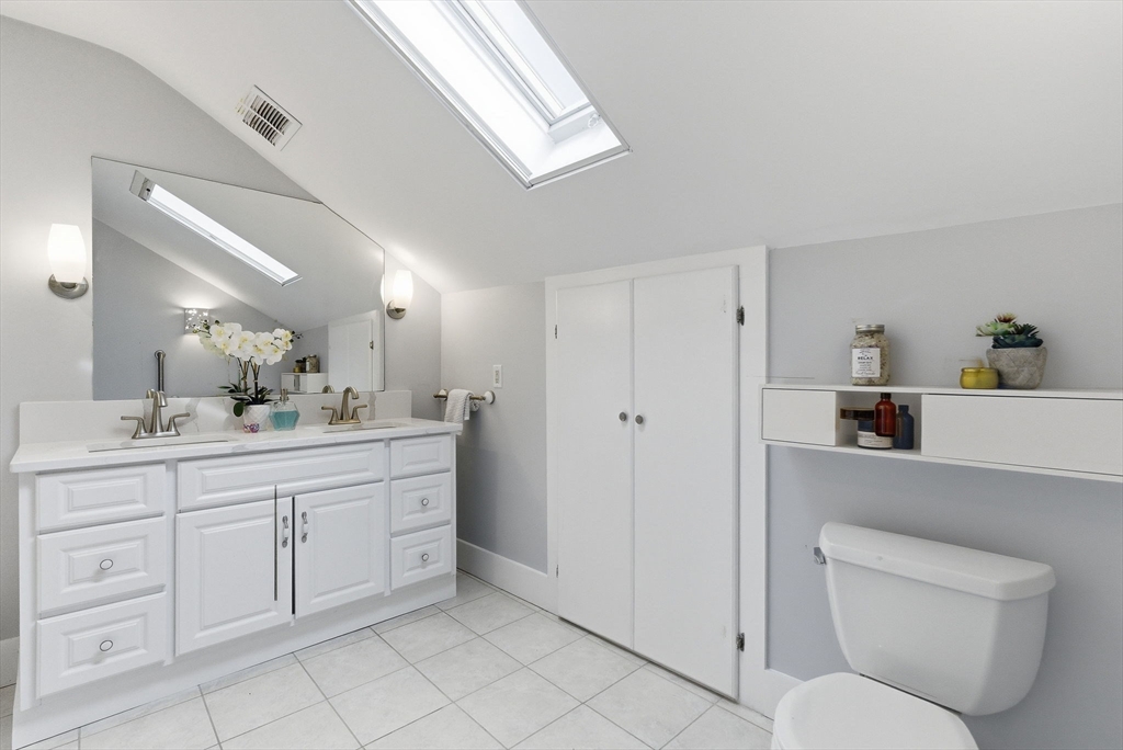 7 A Meacham Road, Unit 7A Cambridge, MA 02140 - Photo 32 of 39