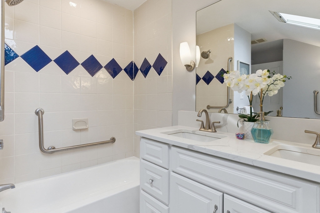 7 A Meacham Road, Unit 7A Cambridge, MA 02140 - Photo 33 of 39