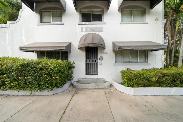 $2,600 | 3262 Elizabeth Street, Unit 2, Miami, FL 33133