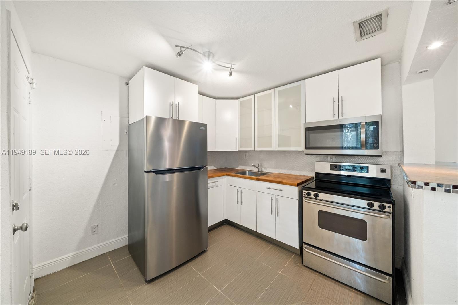 3262 Elizabeth Street, Unit 2 Miami, FL 33133 - Photo 3 of 13