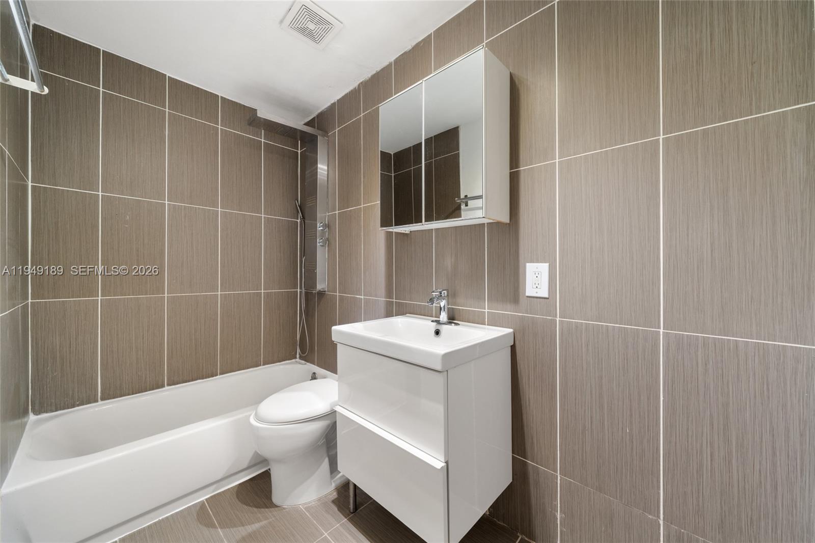 3262 Elizabeth Street, Unit 2 Miami, FL 33133 - Photo 5 of 13