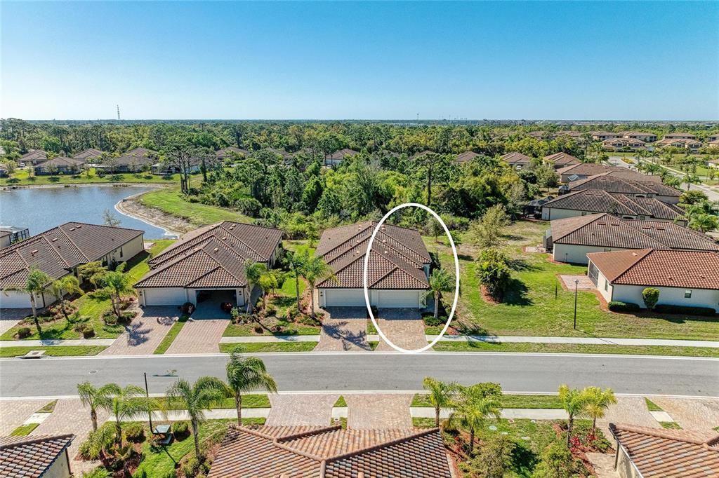 12440 Amica Loop Venice, FL 34293 - Photo 4 of 87