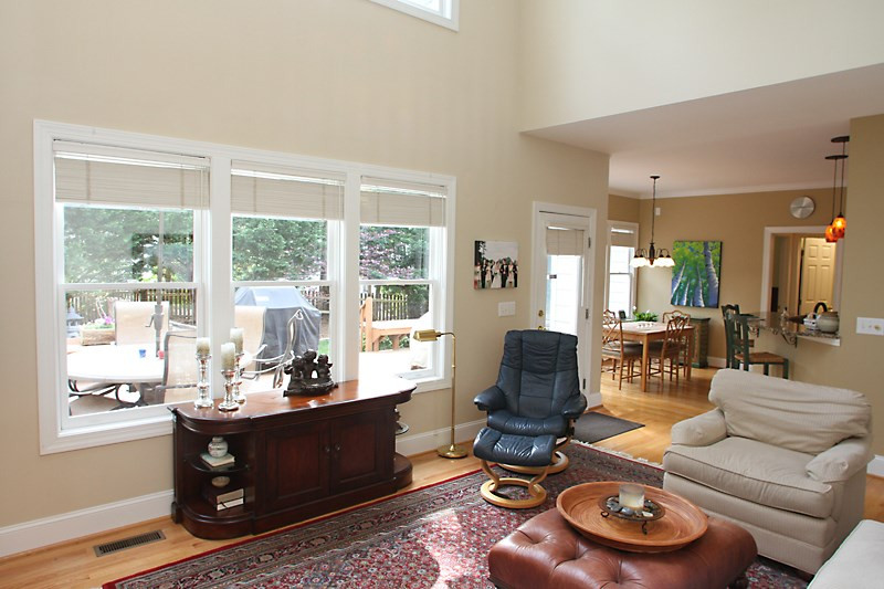 1300 Merrington Circle Raleigh, NC 27615 - Photo 3 of 25 Great View into Kitchen and Breakfast Area. Natural Light and High Ceiling ! Family Room