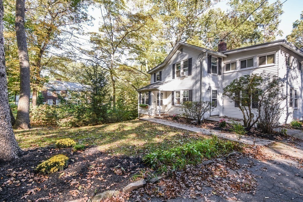 17 Hilltop Road Weston, MA 02493 - Photo 2 of 36
