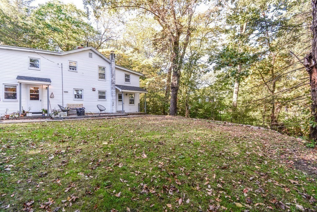 17 Hilltop Road Weston, MA 02493 - Photo 6 of 36