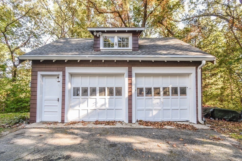 17 Hilltop Road Weston, MA 02493 - Photo 7 of 36
