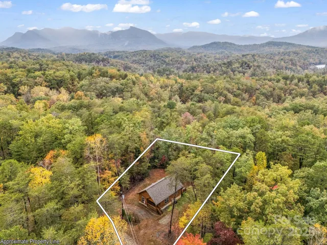 $399,000 | 174 Doves Way, Lake Lure, NC 28746