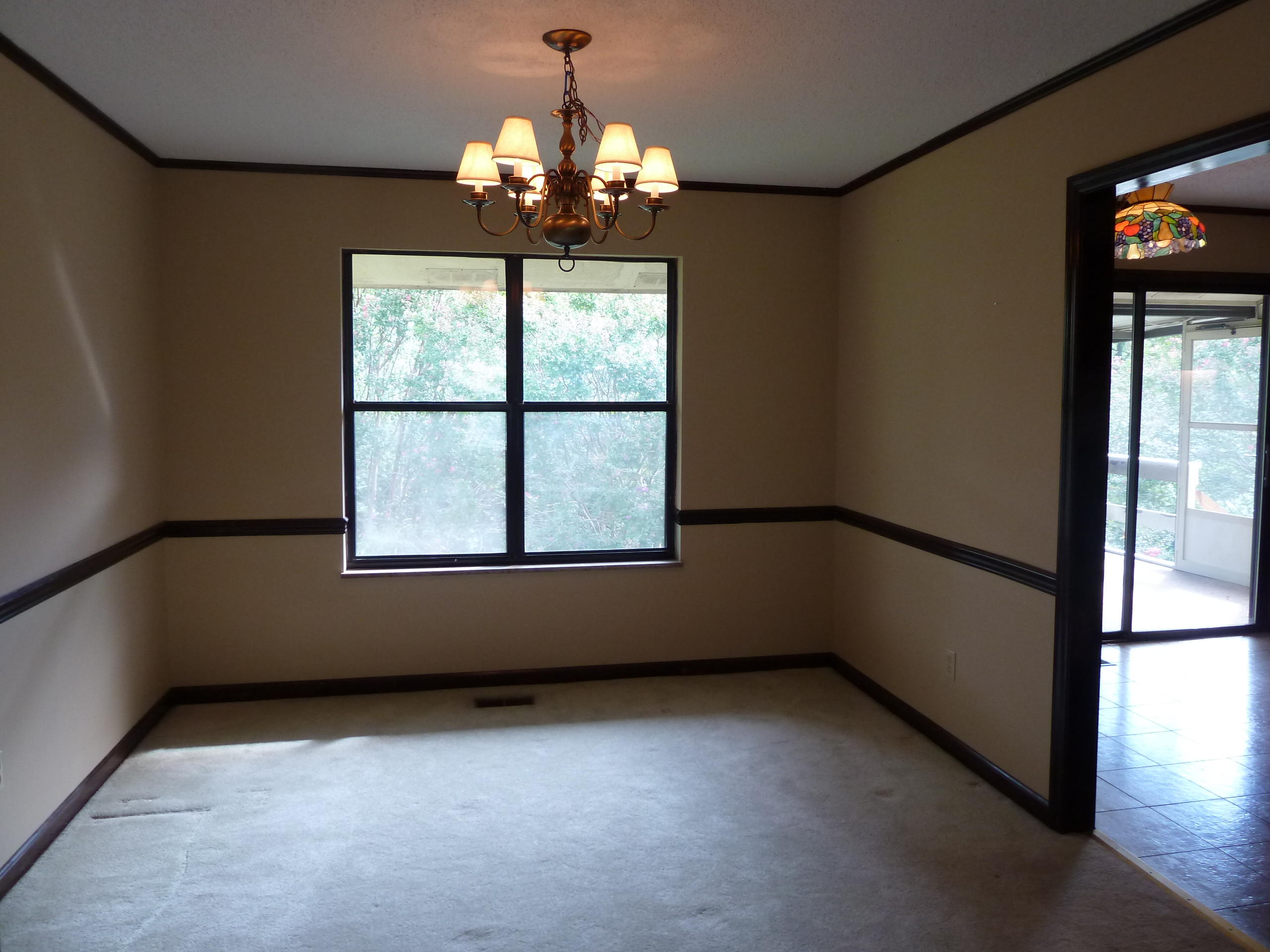 7730 Keswick Road Powell, TN 37849 - Photo 3 of 21 P1200835