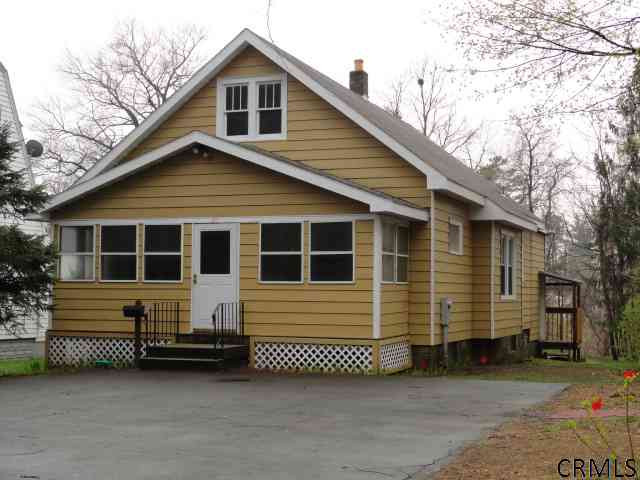20 Katherine Road Colonie, NY 12205 - Photo 1 of 15 Photo 1