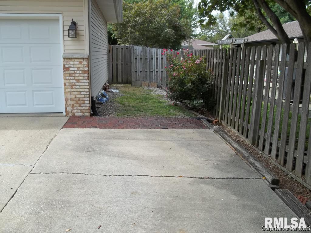 25 Scarlet Lane Springfield, IL 62704 - Photo 29 of 31 Gallery Image 29