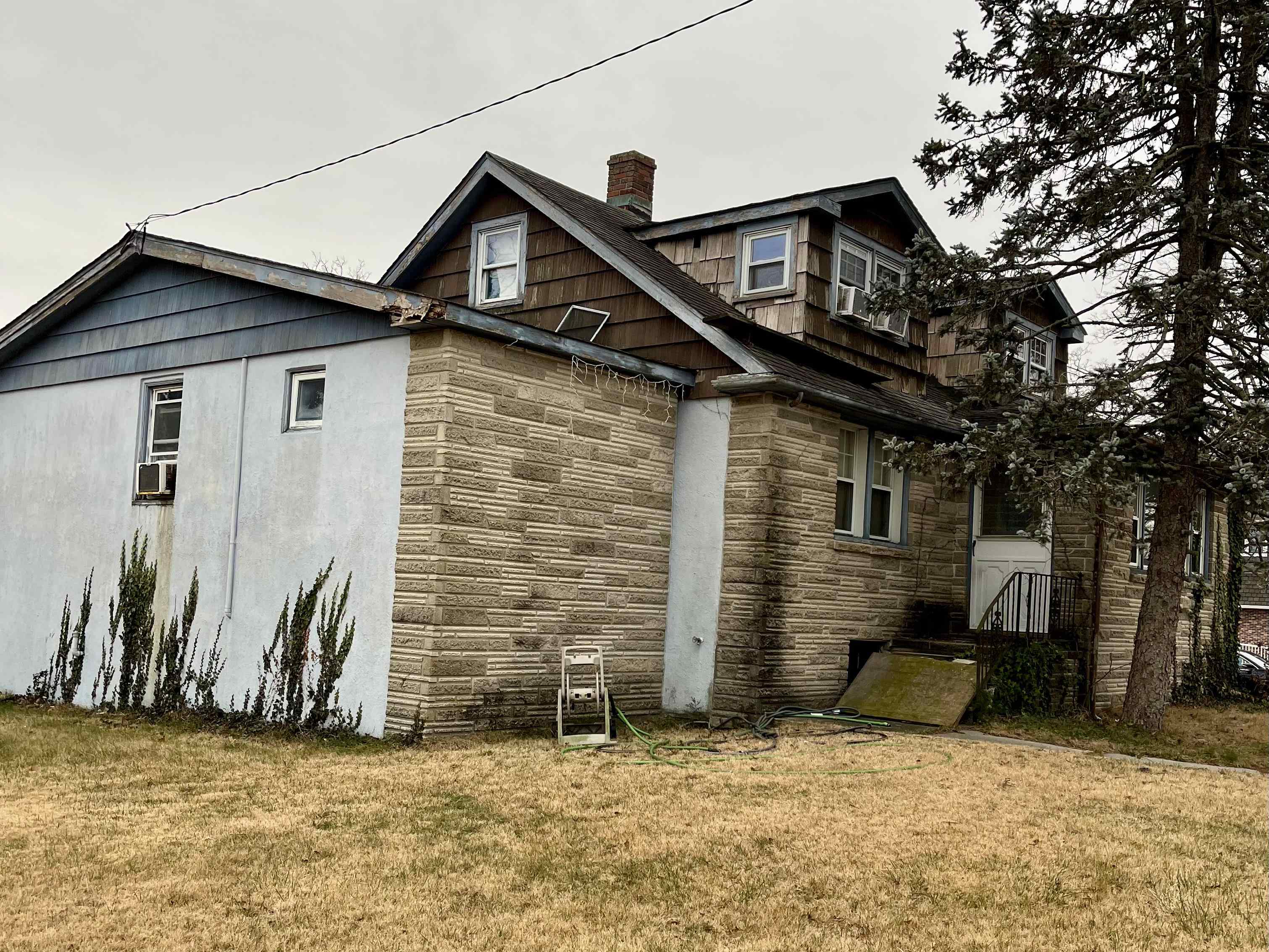 1634 Bayshore Road Villas, NJ 08251 - Photo 12 of 13 a view of a house with a patio