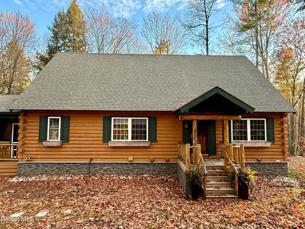 $2,500 | 7 McGowan Circle, Lake George, NY 12845