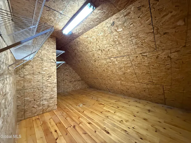 $2,850 | 7 McGowan Circle, Lake George, NY 12845