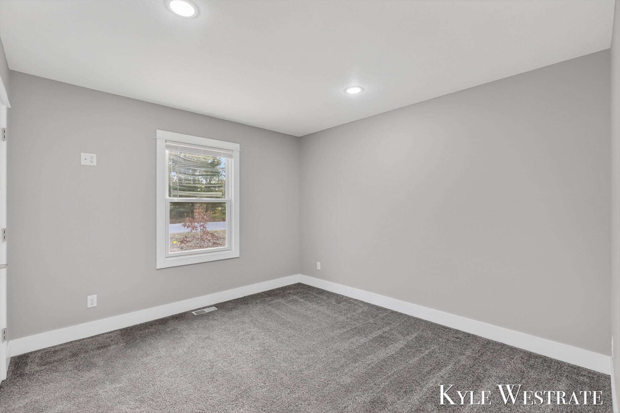 579 South Walker Road Muskegon, MI 49442 - Photo 18 of 27 20-AIV00116