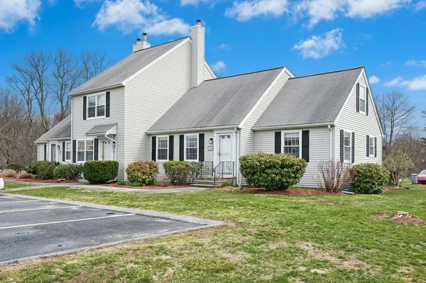 $389,000 | 1501 Forest Park Drive, Unit 401, Auburn, MA 01501