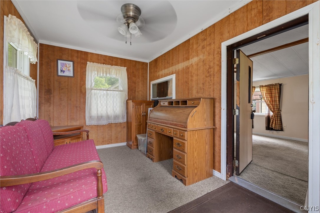 5969 Middle Road Stockbridge, NY 13409 - Photo 5 of 26 Front entry room