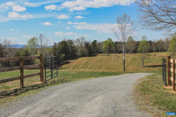 $925,000 | 6518 Jefferson Mill Road, Scottsville, VA 24590