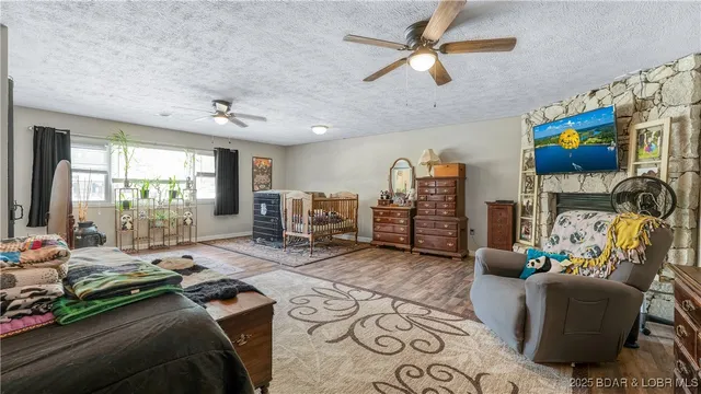 $589,900 | 312 Charger Drive, Macks Creek, MO 65786