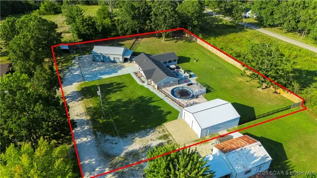 $589,900 | 312 Charger Drive, Macks Creek, MO 65786