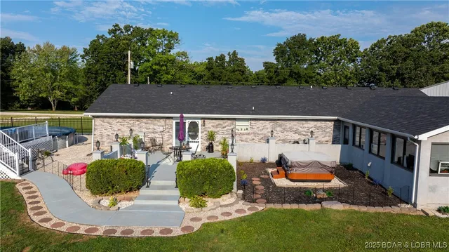 $589,900 | 312 Charger Drive, Macks Creek, MO 65786