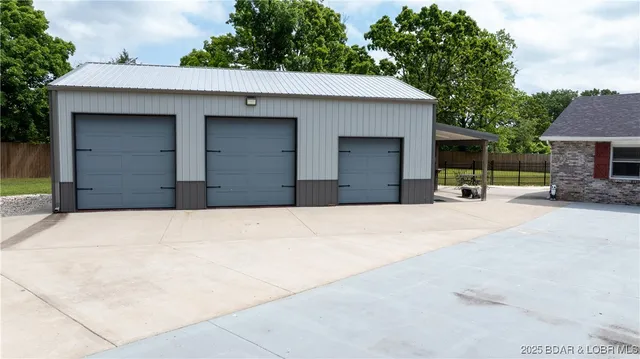 $589,900 | 312 Charger Drive, Macks Creek, MO 65786