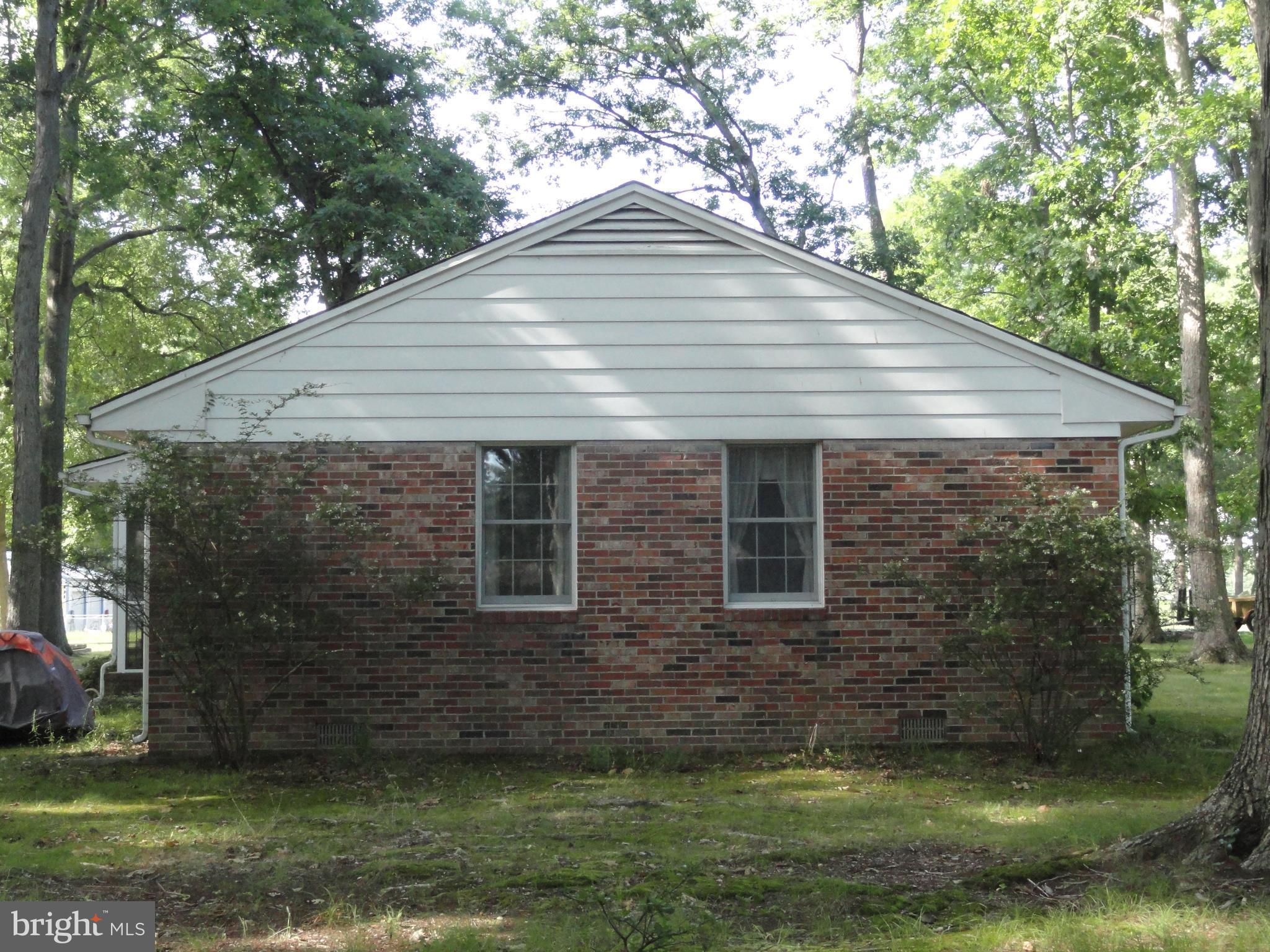 1112 Cox Neck Road Chester, MD 21619 - Photo 4 of 13 Exterior (General)