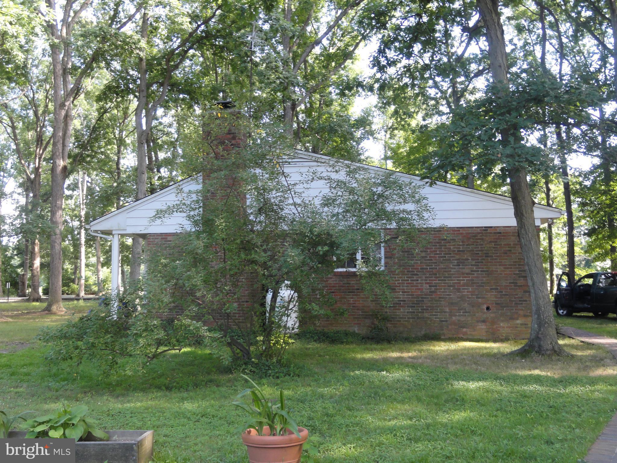 1112 Cox Neck Road Chester, MD 21619 - Photo 5 of 13 Exterior (General)