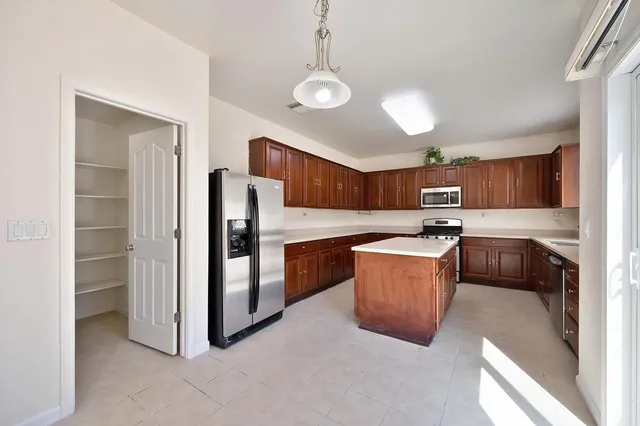 $590,000 | 11790 Bagota Way, Rancho Cordova, CA 95742