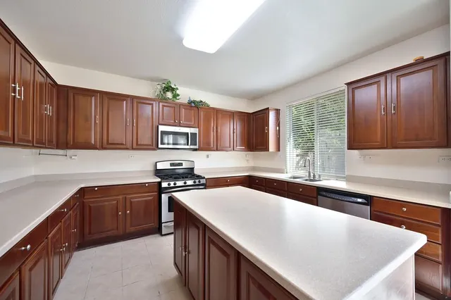 $590,000 | 11790 Bagota Way, Rancho Cordova, CA 95742