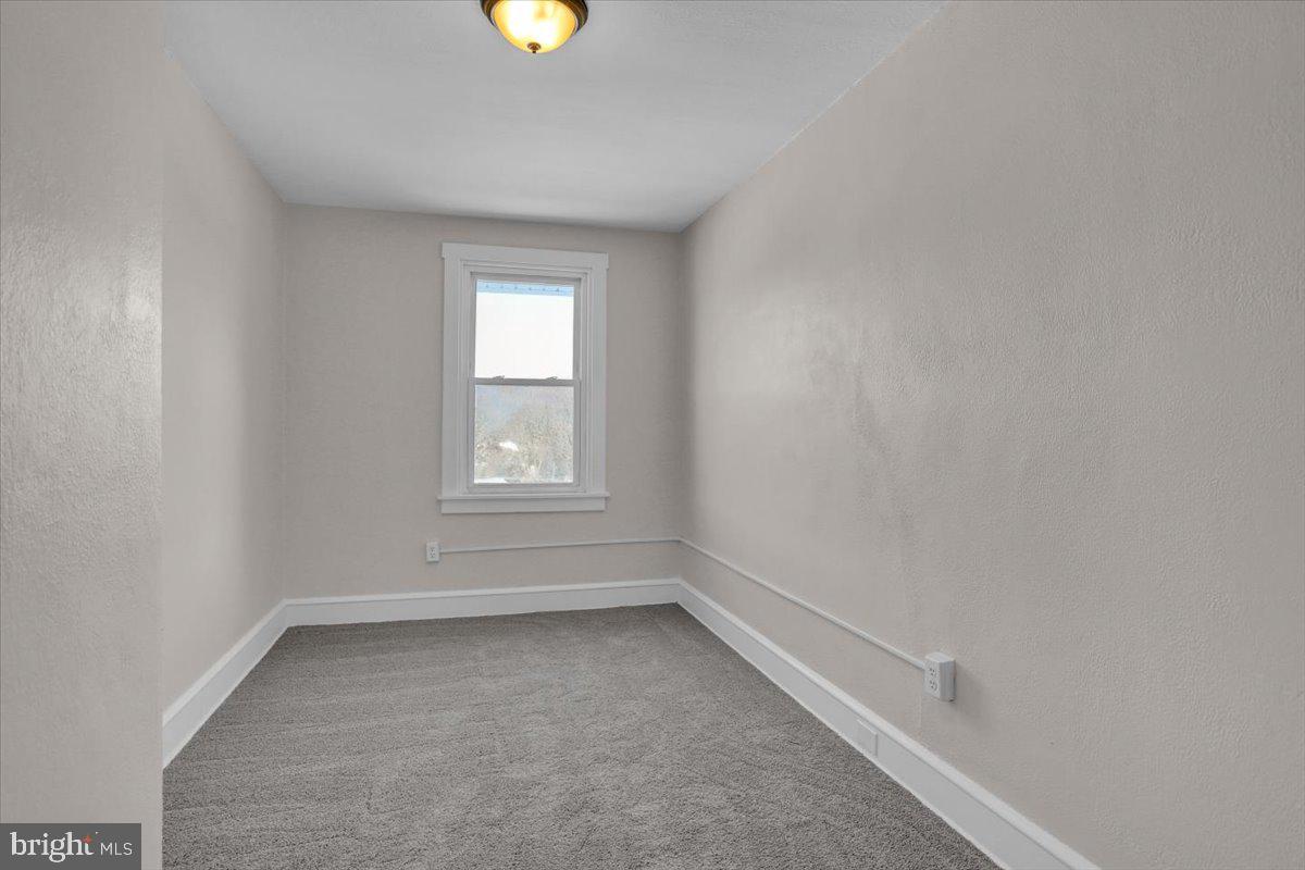 2715 Perkiomen Avenue Reading, PA 19606 - Photo 19 of 23 a view of room and window