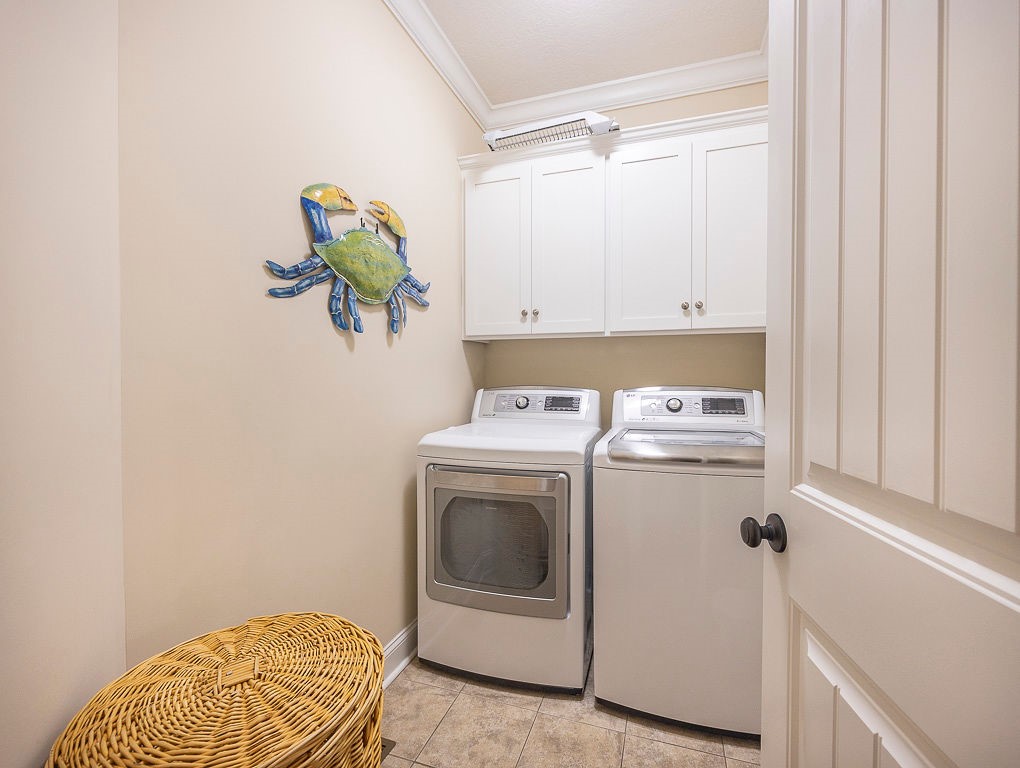 802 Reserve Lane St. Simons Island, GA 31522 - Photo 26 of 48 Laundry room located upstairs next to bedrooms