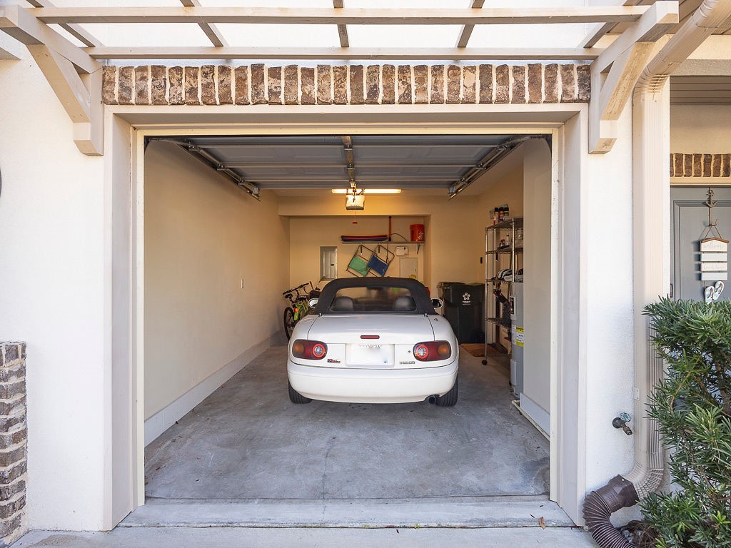 802 Reserve Lane St. Simons Island, GA 31522 - Photo 35 of 48 Spacious garage