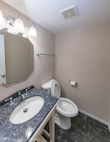 $2,349 | 3159 Teal Bay Court, Aurora, IL 60503