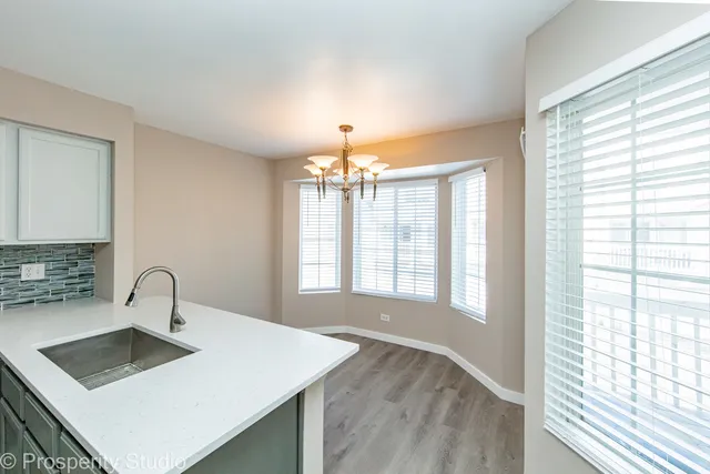 $2,349 | 3159 Teal Bay Court, Aurora, IL 60503