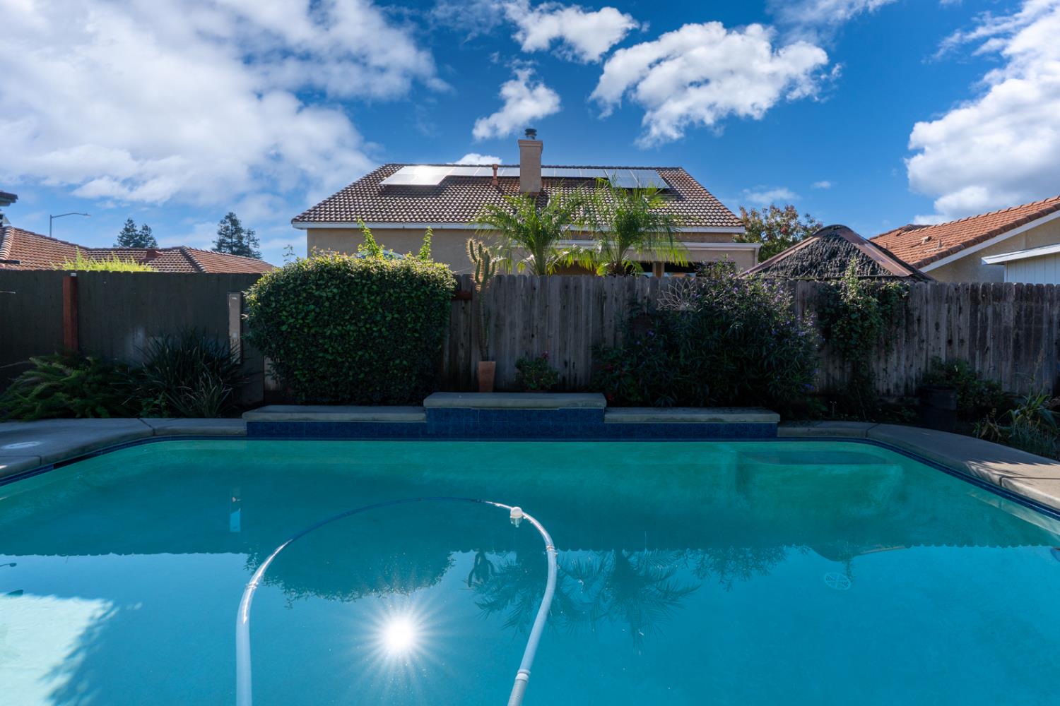 2352 Frederick Way Madera, CA 93637 - Photo 39 of 39 a view of a backyard