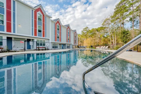 $1,300 | 3730 Boettcher Drive, Unit 303, Huntsville, TX 77340