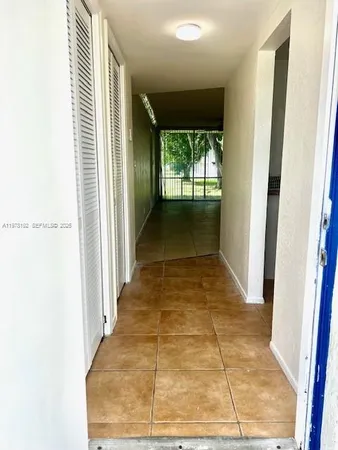 $1,995 | 5100 Southwest 64th Avenue, Unit 105, Davie, FL 33314