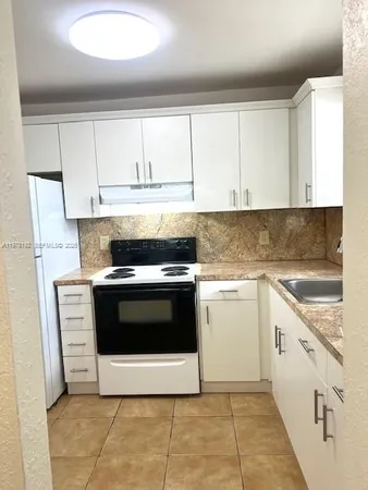 $1,995 | 5100 Southwest 64th Avenue, Unit 105, Davie, FL 33314